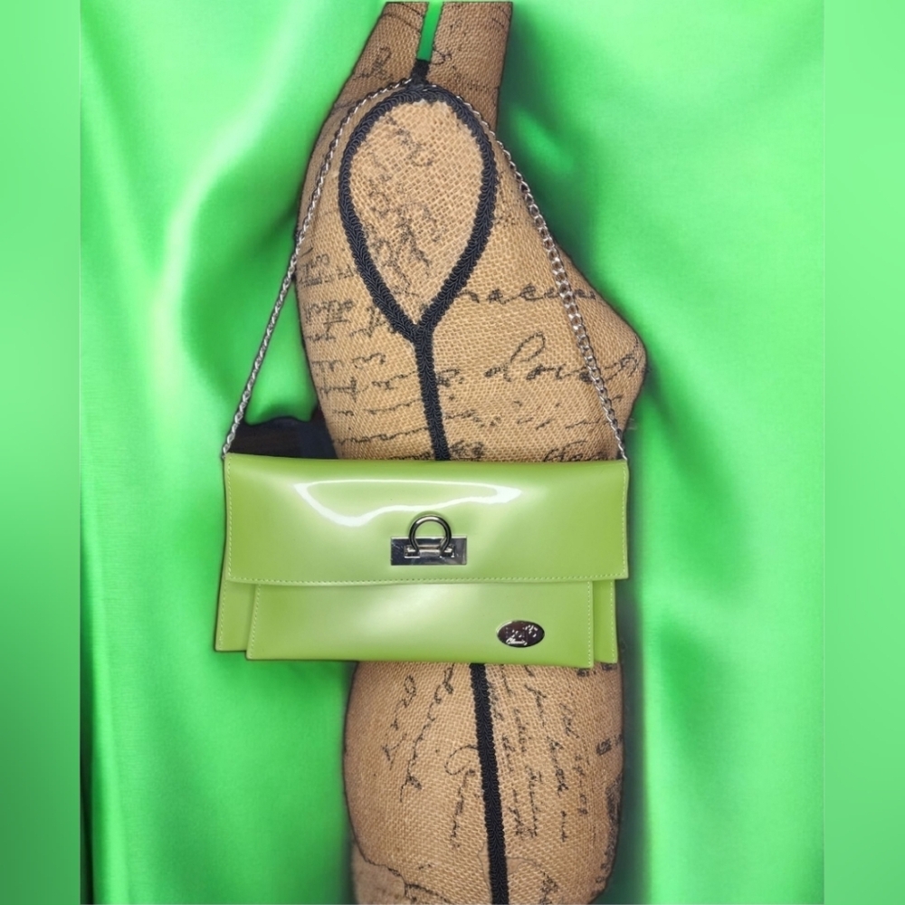Beijo Lime Green Convertible Clutch And Shoulder Bag In Patent Leather - Picture 3 of 9